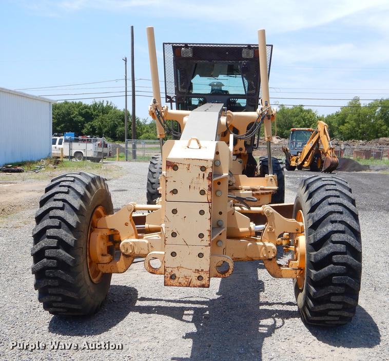 image for item EK9634 2002 Volvo G720 motor grader