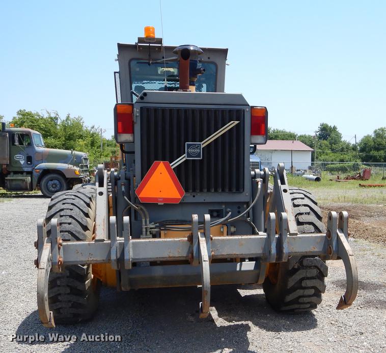 image for item EK9634 2002 Volvo G720 motor grader