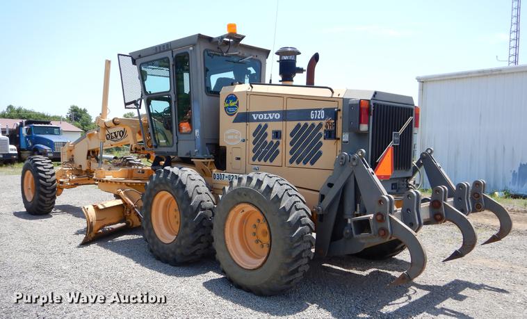 image for item EK9634 2002 Volvo G720 motor grader