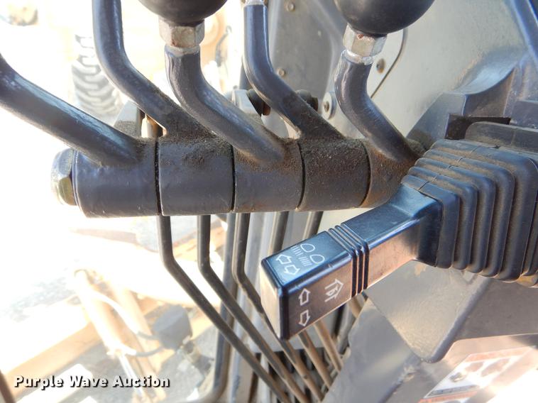 image for item EK9634 2002 Volvo G720 motor grader