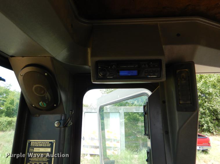 image for item EK9634 2002 Volvo G720 motor grader