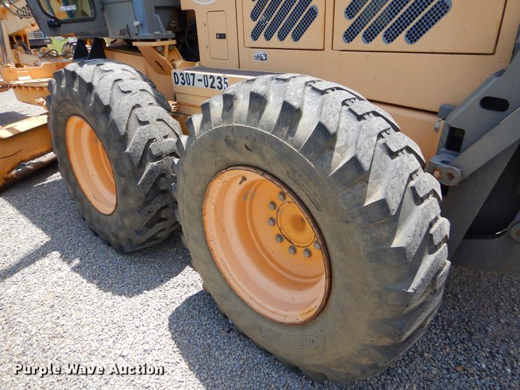 image for item EK9634 2002 Volvo G720 motor grader