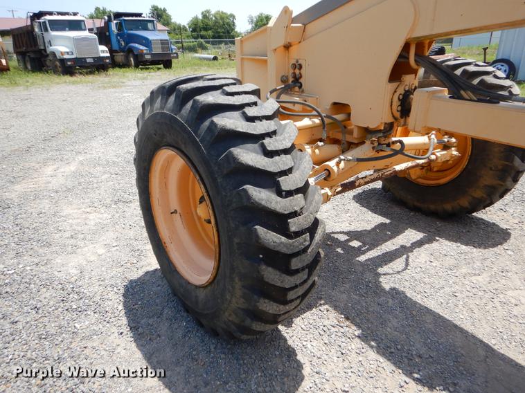 image for item EK9634 2002 Volvo G720 motor grader