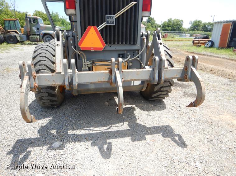 image for item EK9634 2002 Volvo G720 motor grader