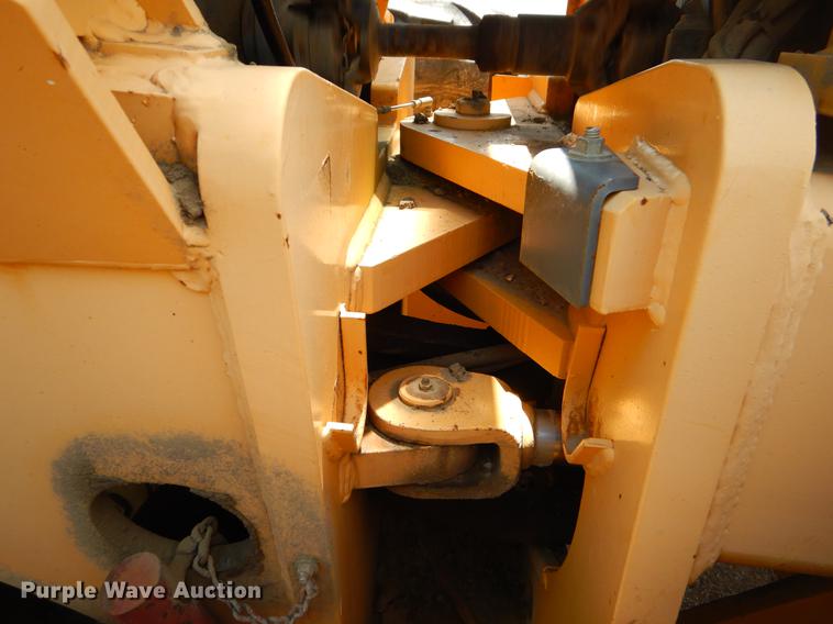 image for item EK9634 2002 Volvo G720 motor grader