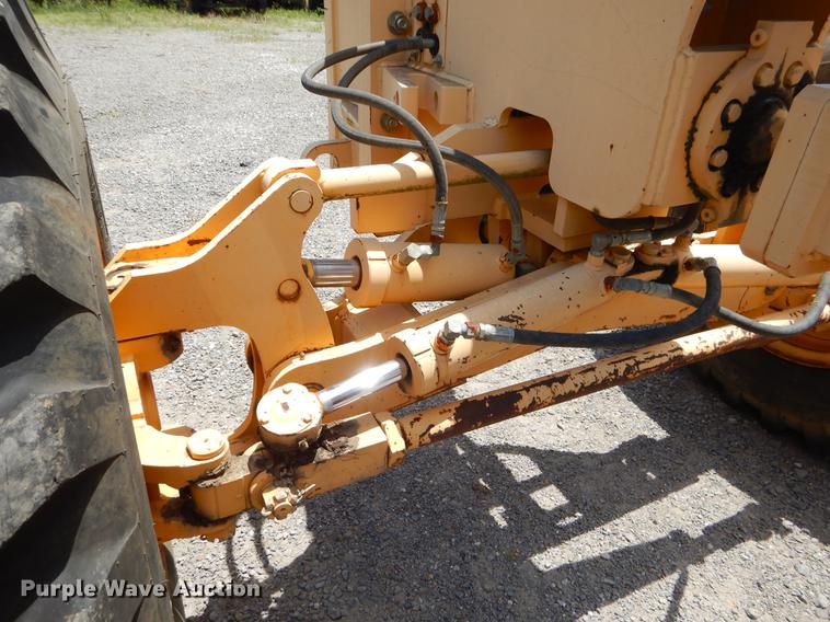 image for item EK9634 2002 Volvo G720 motor grader