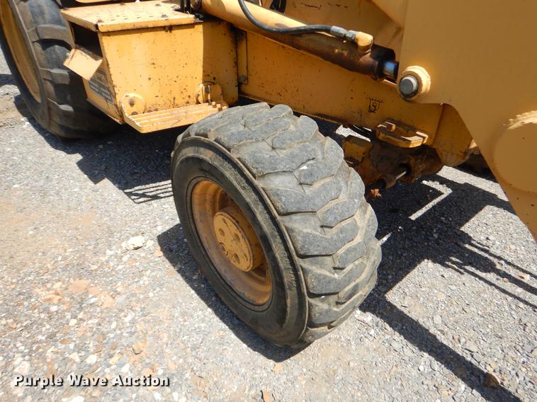 image for item EK9636 1995 Deere 310D backhoe