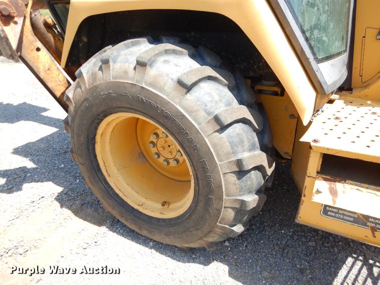 image for item EK9636 1995 Deere 310D backhoe