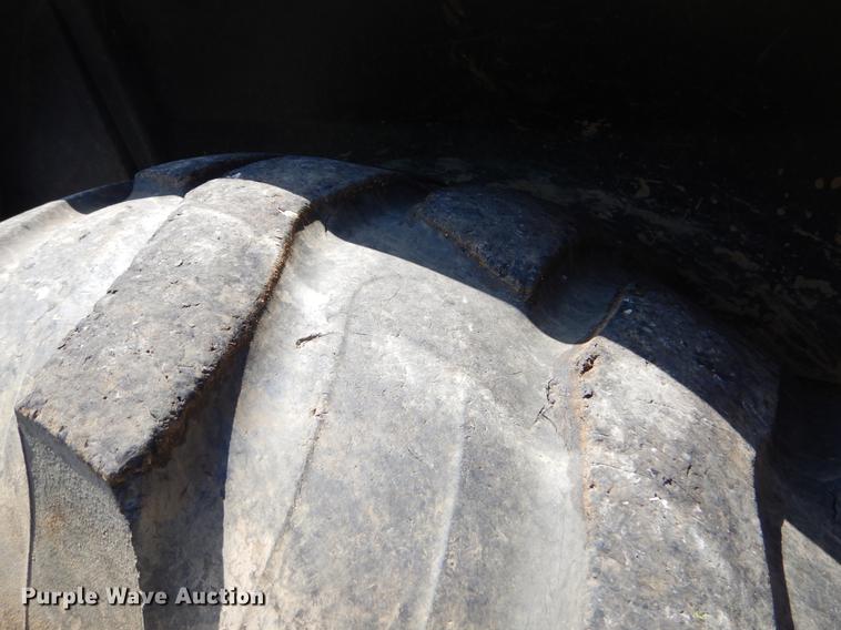 image for item EK9636 1995 Deere 310D backhoe