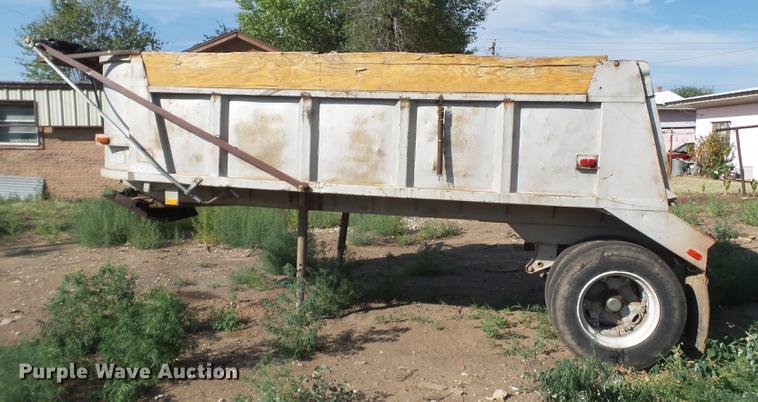 image for item EN9601 1975 Lufkin end dump trailer