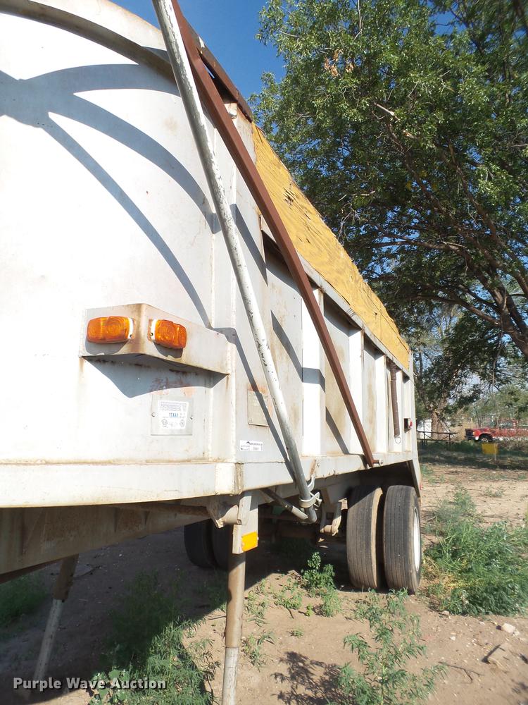 image for item EN9601 1975 Lufkin end dump trailer