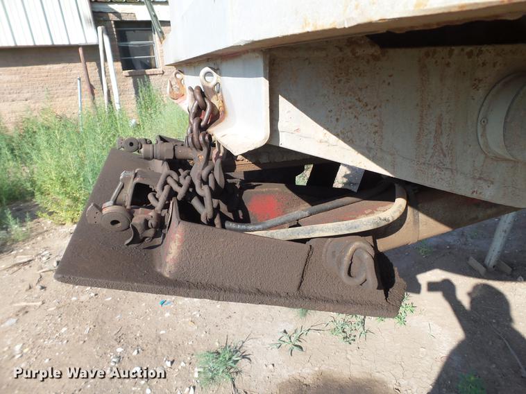image for item EN9601 1975 Lufkin end dump trailer