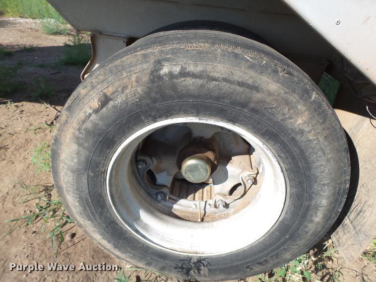 image for item EN9601 1975 Lufkin end dump trailer