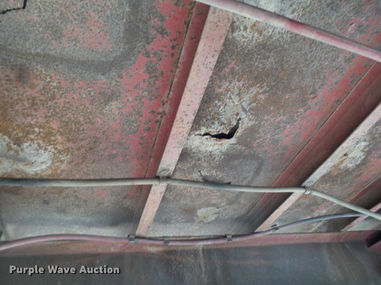 image for item EN9601 1975 Lufkin end dump trailer