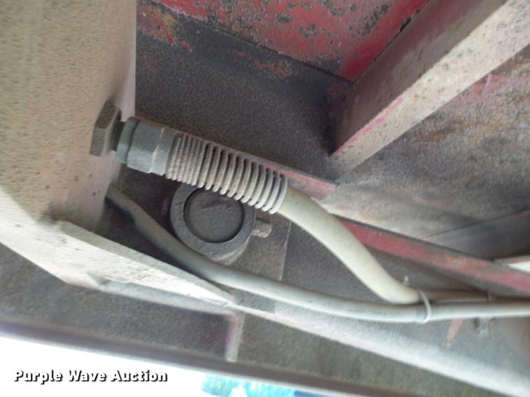 image for item EN9601 1975 Lufkin end dump trailer