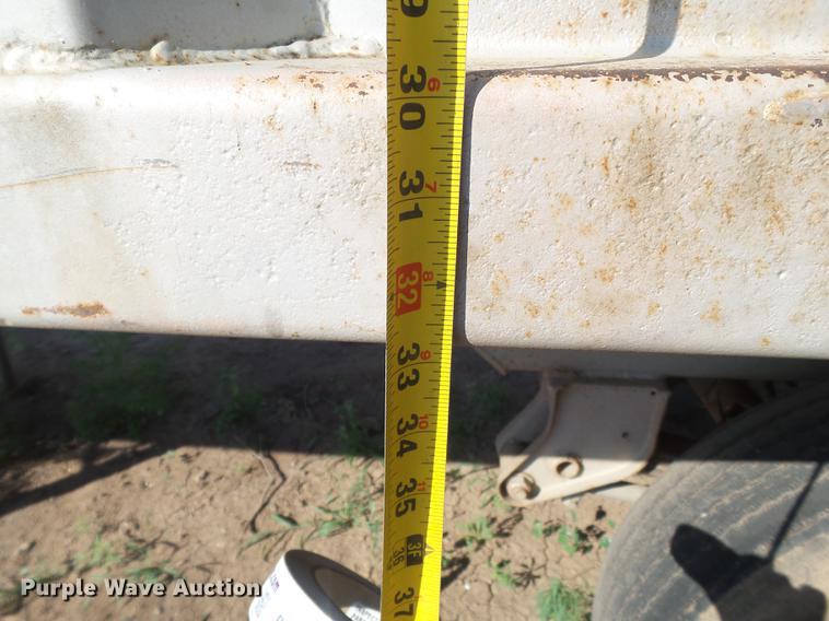 image for item EN9601 1975 Lufkin end dump trailer