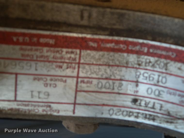 image for item EN9617 1990 International 8100 tank truck