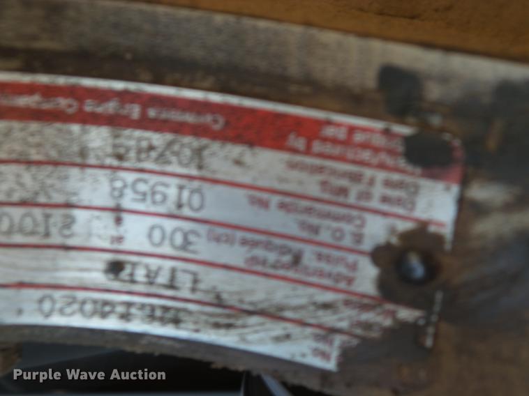 image for item EN9617 1990 International 8100 tank truck