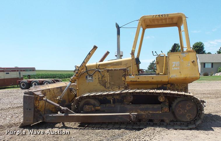 image for item EV9000 1991 John Deere 750B LT dozer