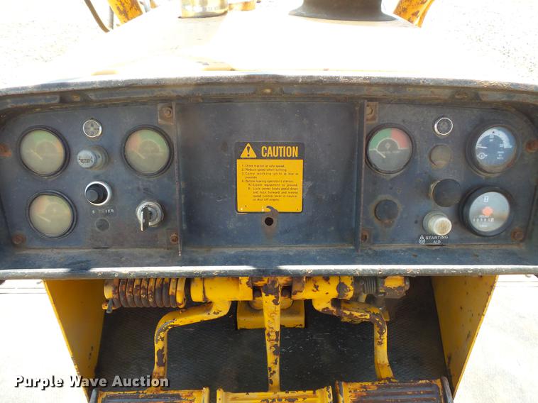 image for item EV9000 1991 John Deere 750B LT dozer