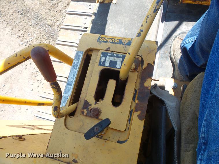 image for item EV9000 1991 John Deere 750B LT dozer