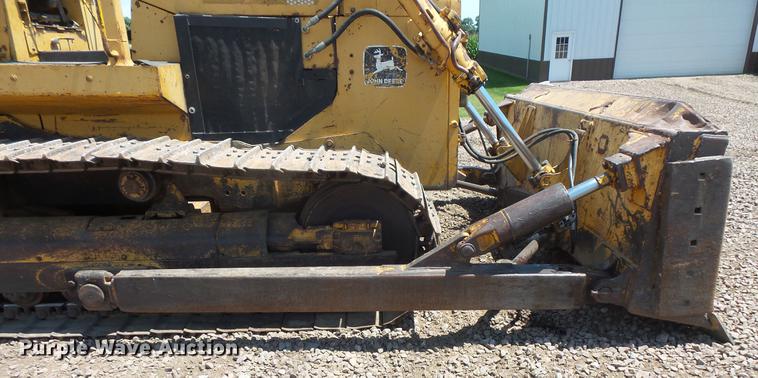 image for item EV9000 1991 John Deere 750B LT dozer