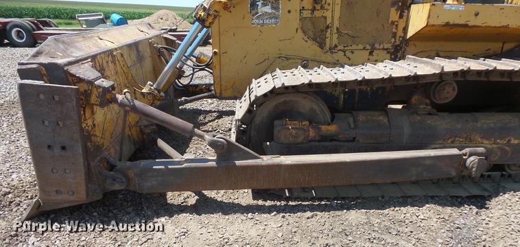 image for item EV9000 1991 John Deere 750B LT dozer