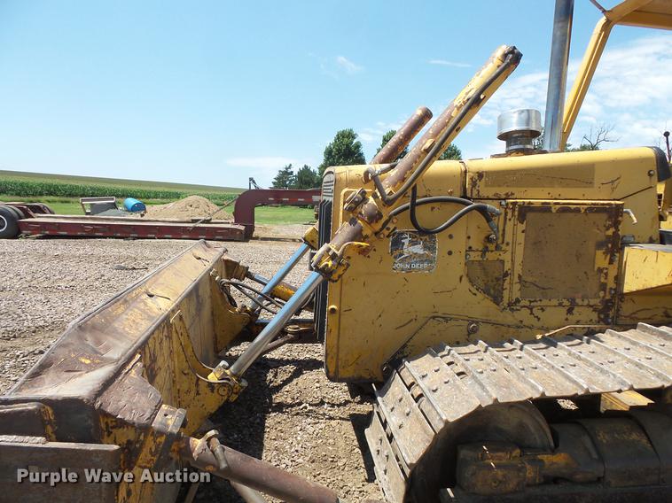image for item EV9000 1991 John Deere 750B LT dozer