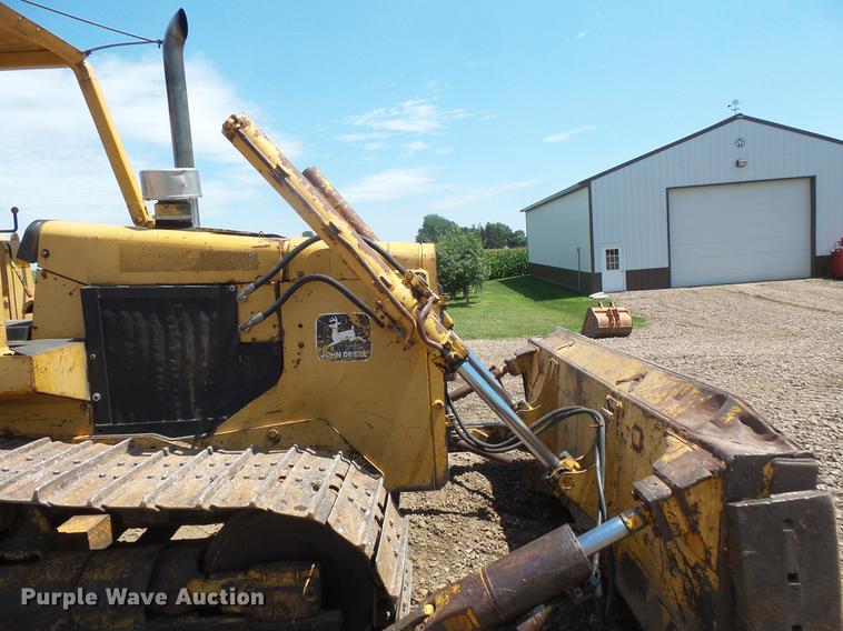 image for item EV9000 1991 John Deere 750B LT dozer