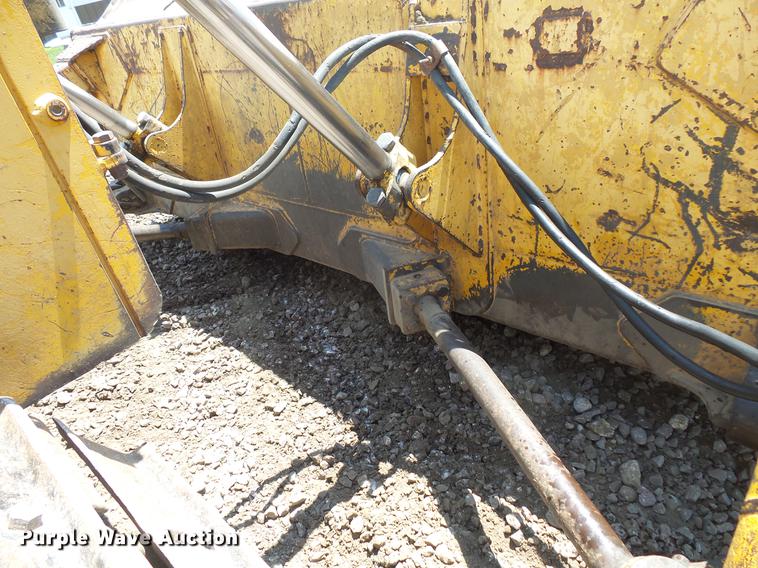 image for item EV9000 1991 John Deere 750B LT dozer