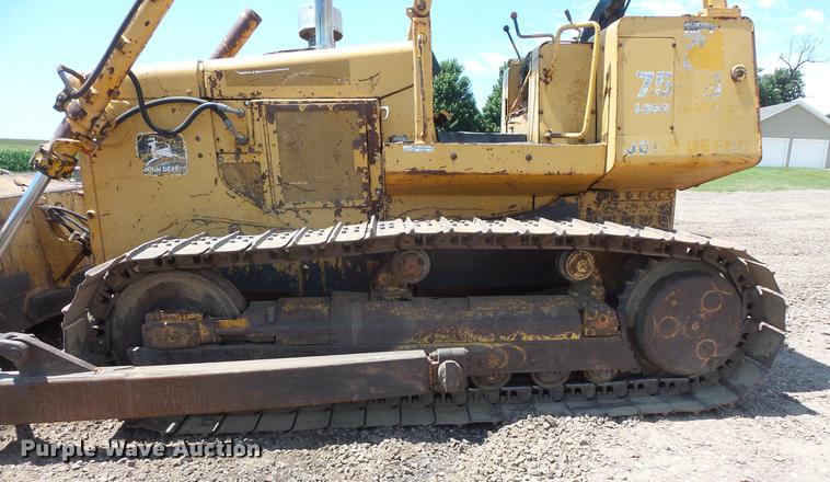 image for item EV9000 1991 John Deere 750B LT dozer