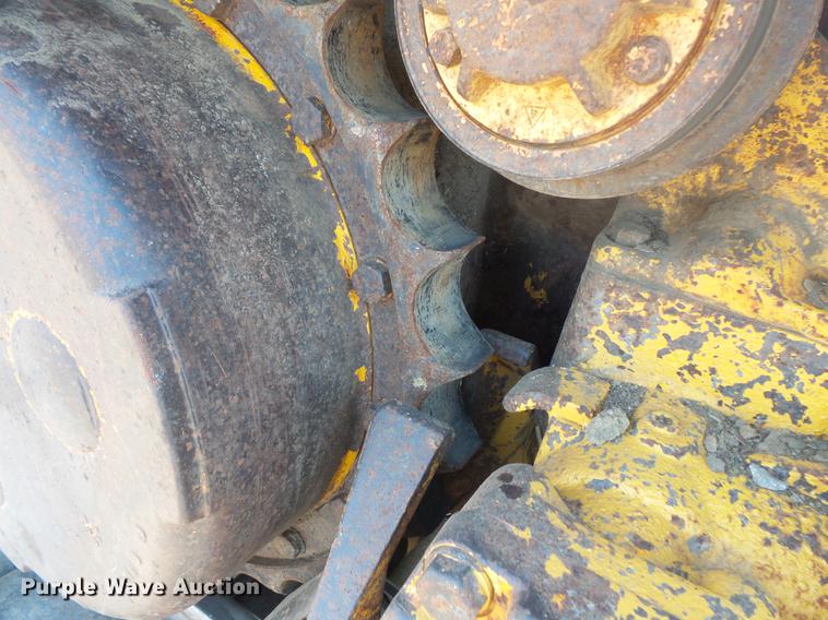 image for item EV9000 1991 John Deere 750B LT dozer