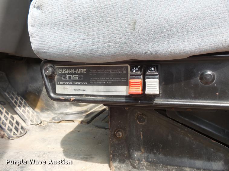 image for item EV9206 1998 Ford LT9513 dump truck