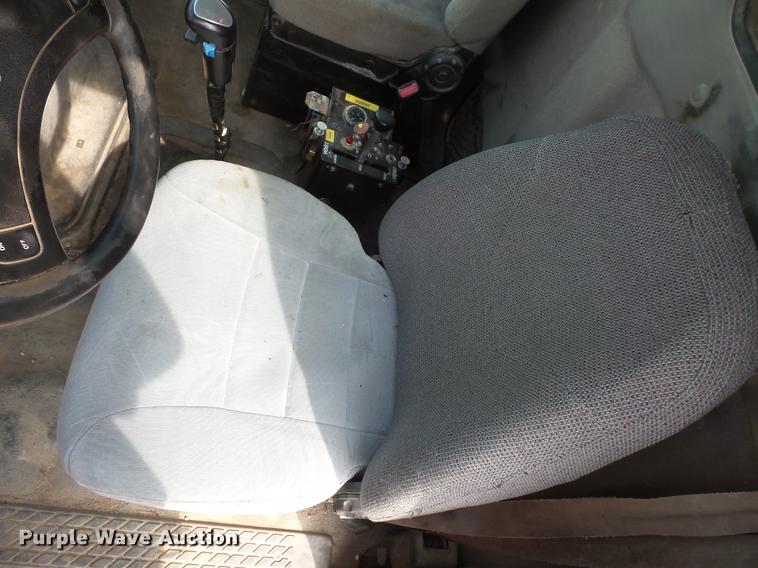 image for item EV9206 1998 Ford LT9513 dump truck