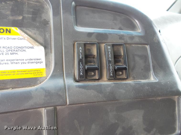 image for item EV9206 1998 Ford LT9513 dump truck