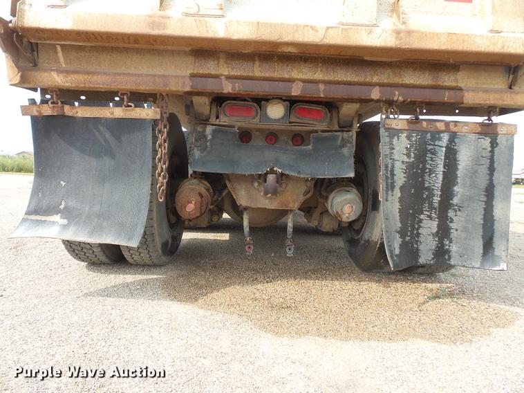 image for item EV9206 1998 Ford LT9513 dump truck