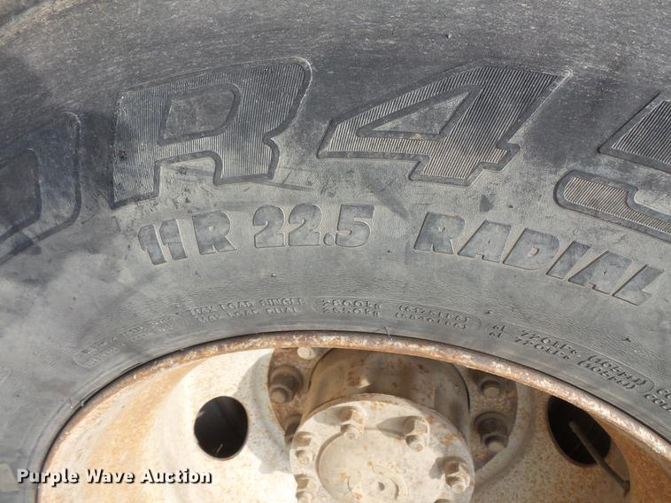 image for item EV9206 1998 Ford LT9513 dump truck