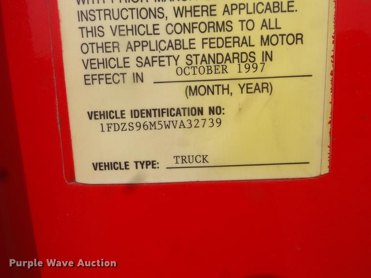 image for item EV9206 1998 Ford LT9513 dump truck