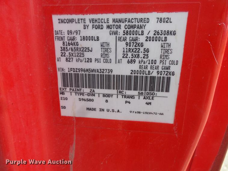 image for item EV9206 1998 Ford LT9513 dump truck