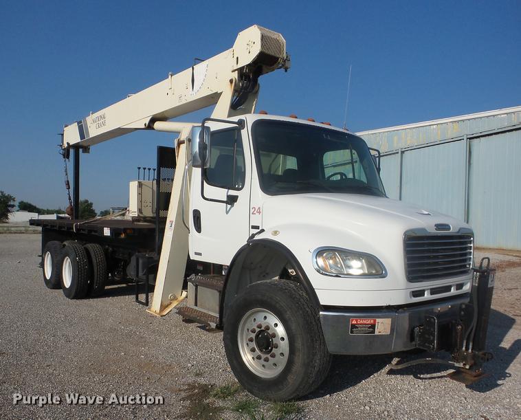 image for item K6263 2007 Freightliner Business Class M2 crane truck