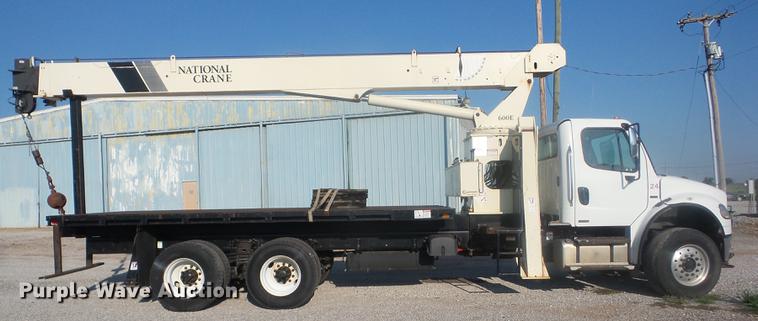 image for item K6263 2007 Freightliner Business Class M2 crane truck