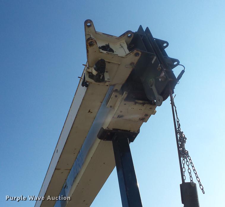 image for item K6263 2007 Freightliner Business Class M2 crane truck