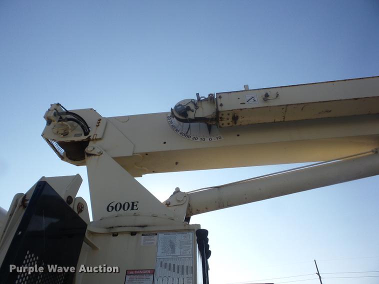 image for item K6263 2007 Freightliner Business Class M2 crane truck