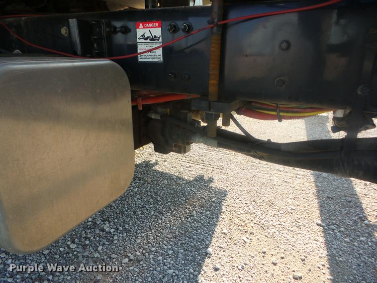 image for item K6263 2007 Freightliner Business Class M2 crane truck