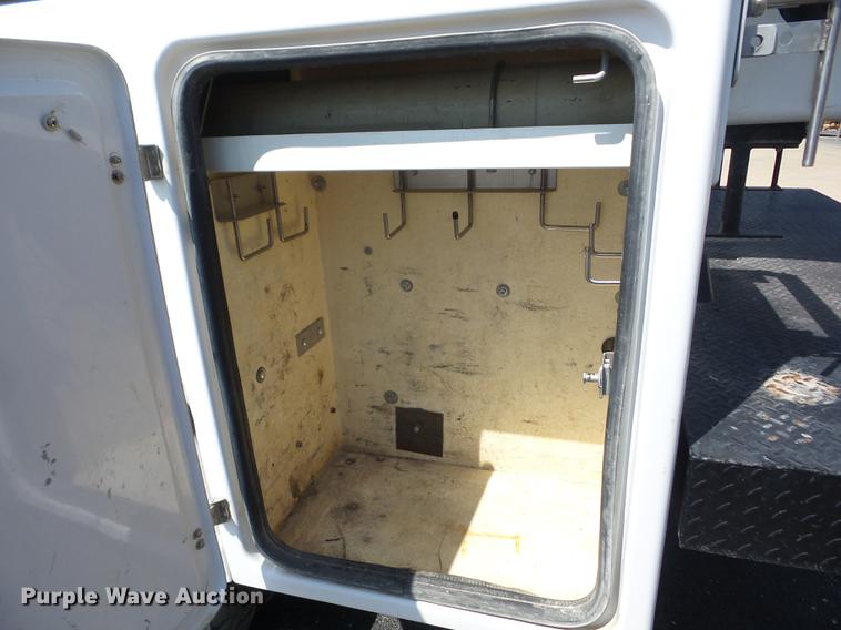 image for item K6266 2012 Dodge Ram 5500 bucket truck