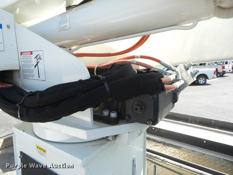 image for item K6266 2012 Dodge Ram 5500 bucket truck