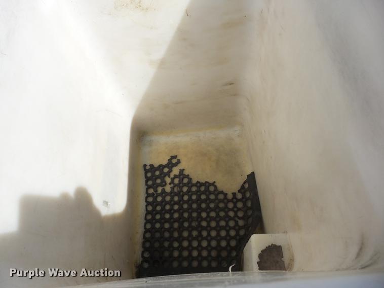 image for item K6266 2012 Dodge Ram 5500 bucket truck