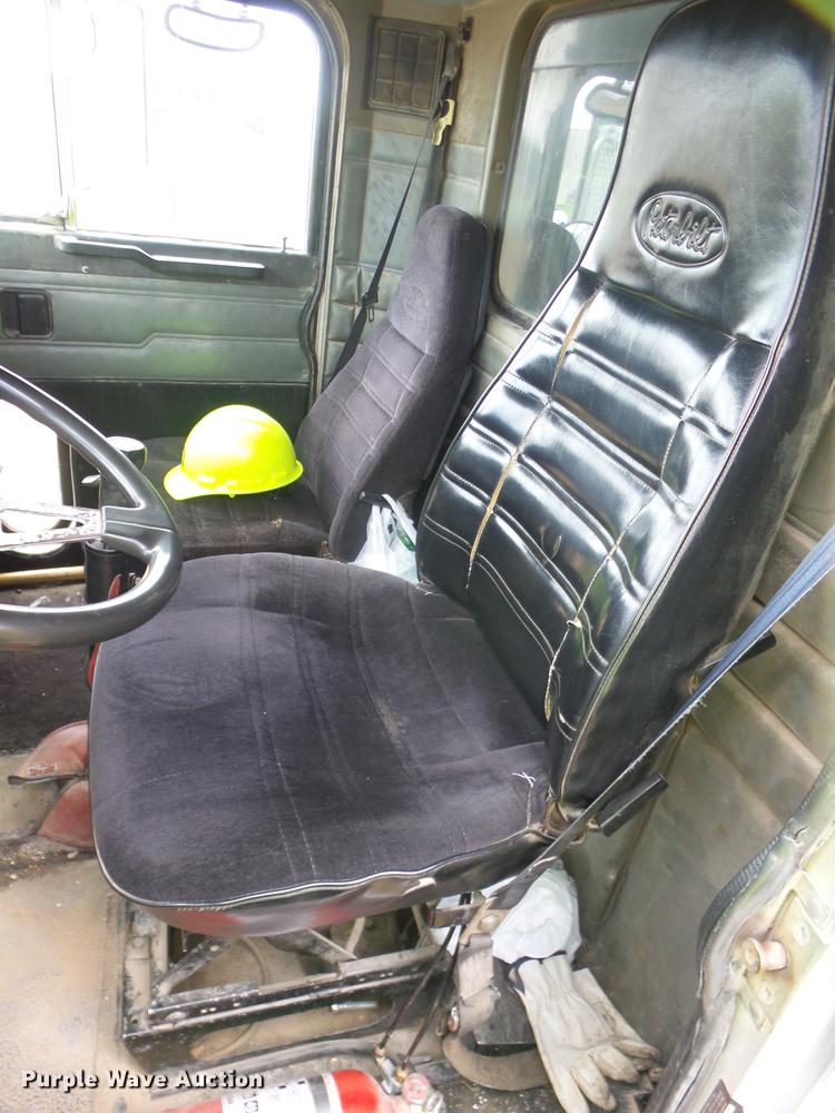 image for item K6267 1990 Peterbilt 375 dump truck