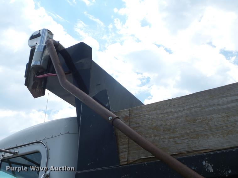 image for item K6267 1990 Peterbilt 375 dump truck