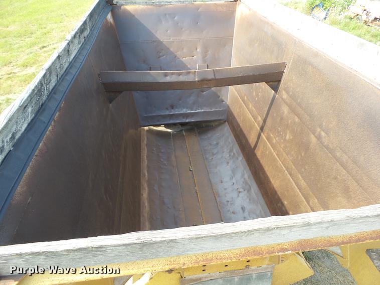 image for item L5689 1994 Trail King TK54BD6-422 bottom dump trailer